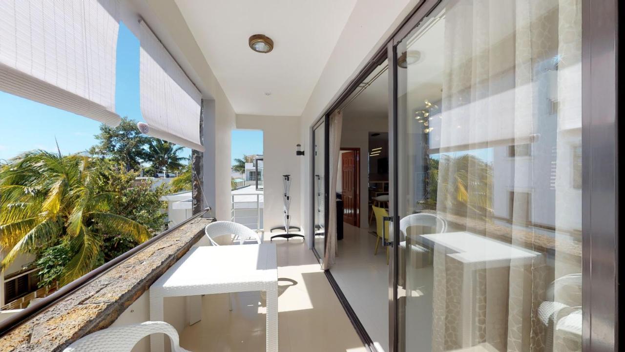 Penthouse - Private Roof Terrace - Sea & Mountain View Apartment Grand Baie Bagian luar foto