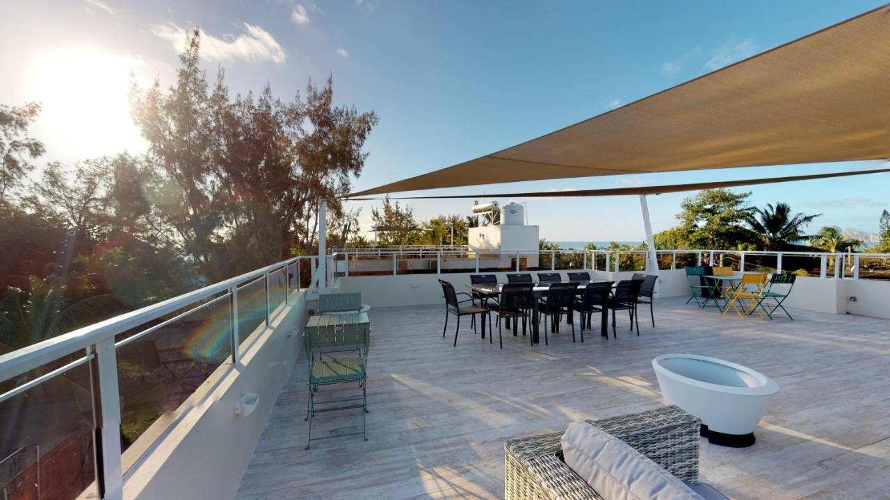 Penthouse - Private Roof Terrace - Sea & Mountain View Apartment Grand Baie Bagian luar foto